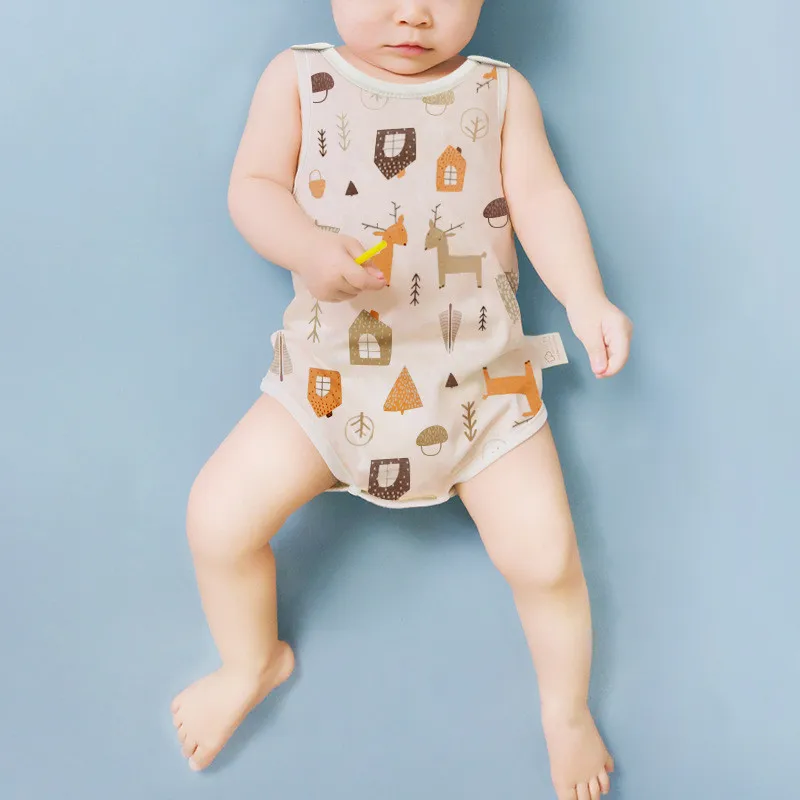 Baby triangle romper organic cotton baby mesh bag fart clothes shoulder buckle newborn bag hip one-piece pajamas thin summer
Baby triangle romper organic cotton baby mesh bag fart clothes shoulder buckle newborn bag hip one-piece pajamas thin summer