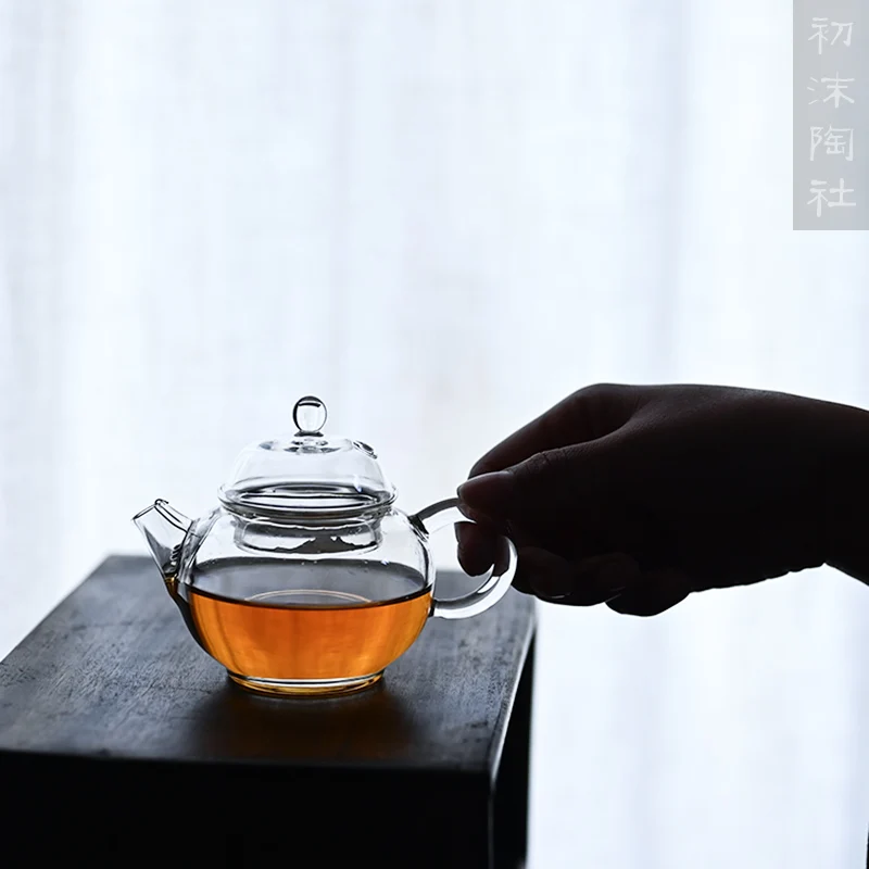 ★Little teapot atomized spray at the beginning of the mini glass grinding process simple small kung fu teapot
★Little teapot atomized spray at the beginning of the mini glass grinding process simple small kung fu teapot