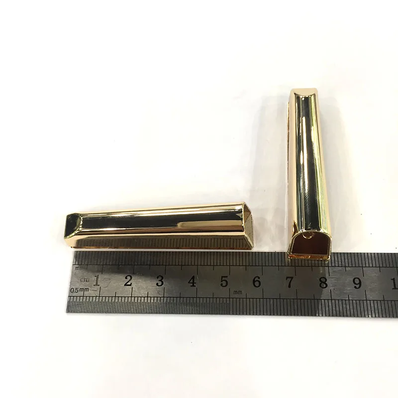 Metal Handbag Clasp Buckle Handles Straps Chain Hook Buckles DIY Hardware Bag Hanger Connector Accessories
Metal Handbag Clasp Buckle Handles Straps Chain Hook Buckles DIY Hardware Bag Hanger Connector Accessories