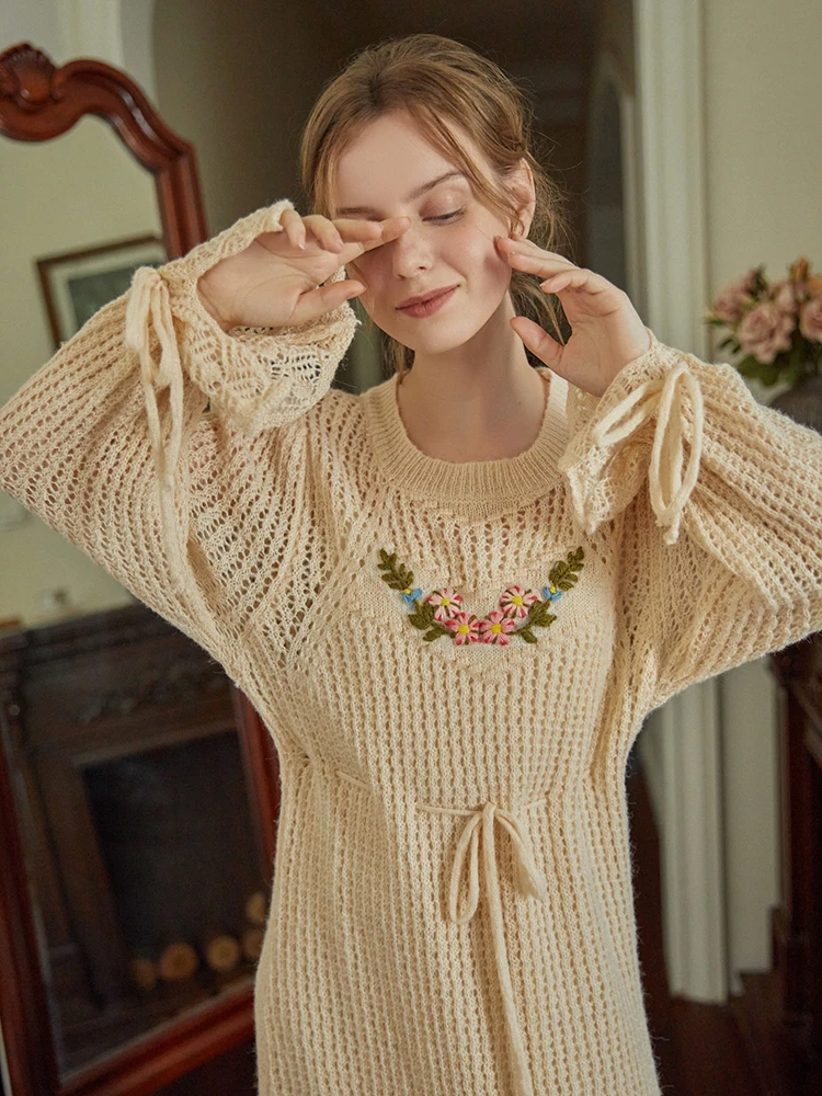LYNETTE'S CHINOISERIE Autumn Spring Original Design Women Mori Girls Vintage Embroidery Hollow Out Knitted Long Pullover Dresses
LYNETTE'S CHINOISERIE Autumn Spring Original Design Women Mori Girls Vintage Embroidery Hollow Out Knitted Long Pullover Dresses