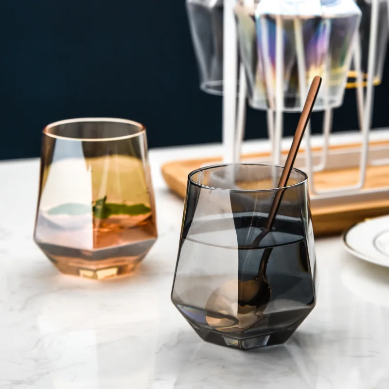 Creative Whiskey Glass Home Foreign Wine Glass Cocktail Glass Crystal Glass Bar Cup Color Hexagon Water Cup Wine Set
Creative Whiskey Glass Home Foreign Wine Glass Cocktail Glass Crystal Glass Bar Cup Color Hexagon Water Cup Wine Set