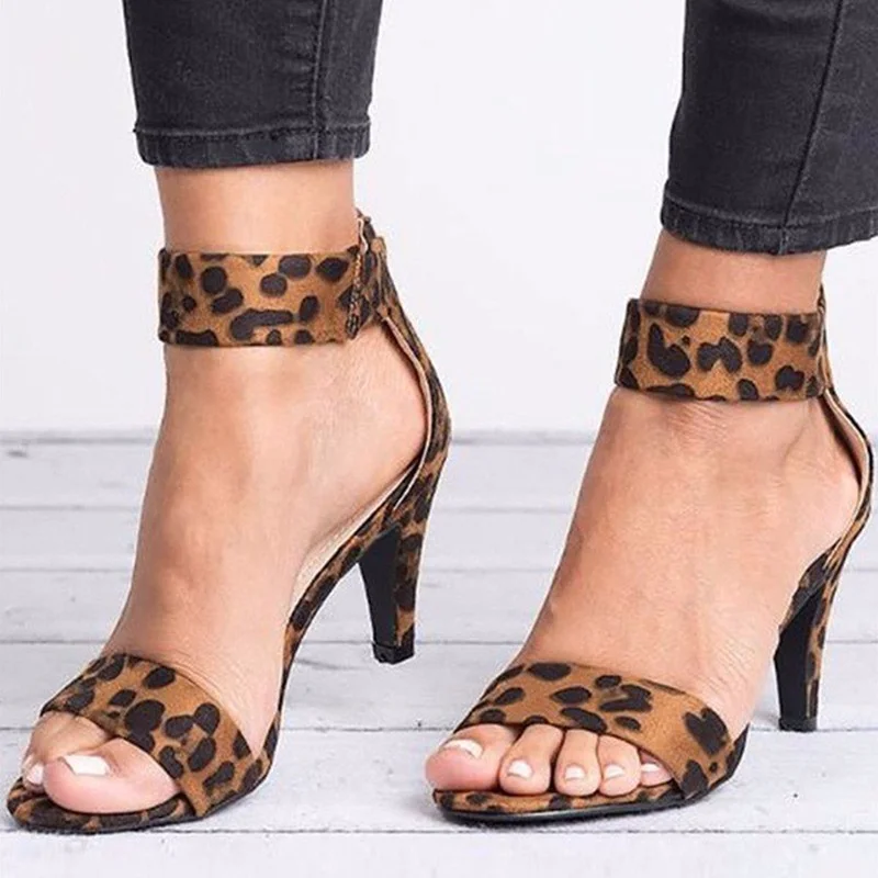 2021 NEW Summer Women Peep-toe Heel Sandals Heels Waterproof Cross StrapHollow Out Sexy Sandals For Women's Shoes
2021 NEW Summer Women Peep-toe Heel Sandals Heels Waterproof Cross StrapHollow Out Sexy Sandals For Women's Shoes
