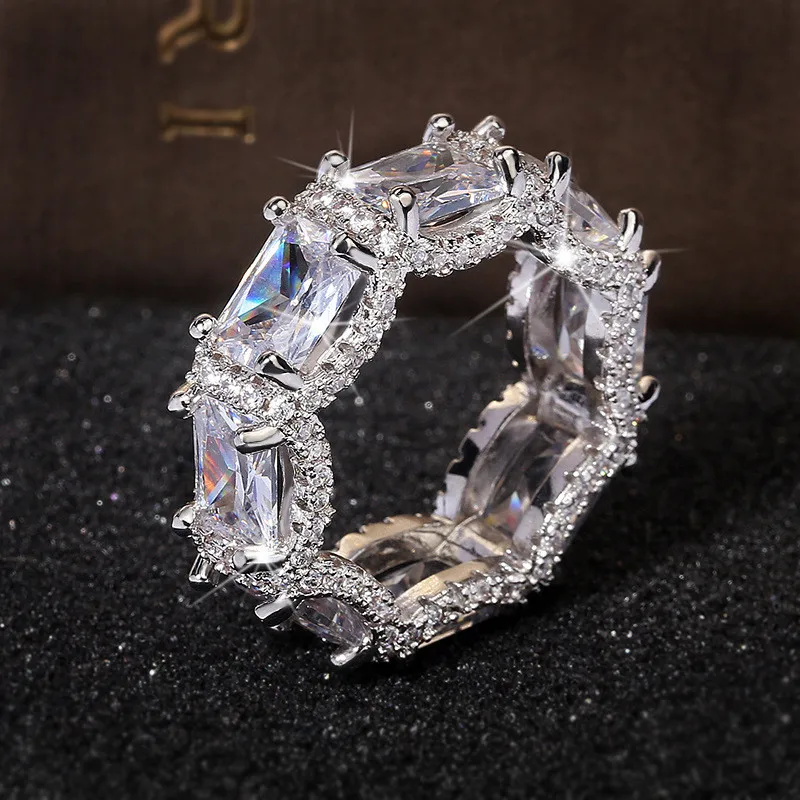 Luxury Zircon Female Wedding Ring Classic White Gold Filled Wedding Band Anniversary Rings Fashion Jewelry
Luxury Zircon Female Wedding Ring Classic White Gold Filled Wedding Band Anniversary Rings Fashion Jewelry
