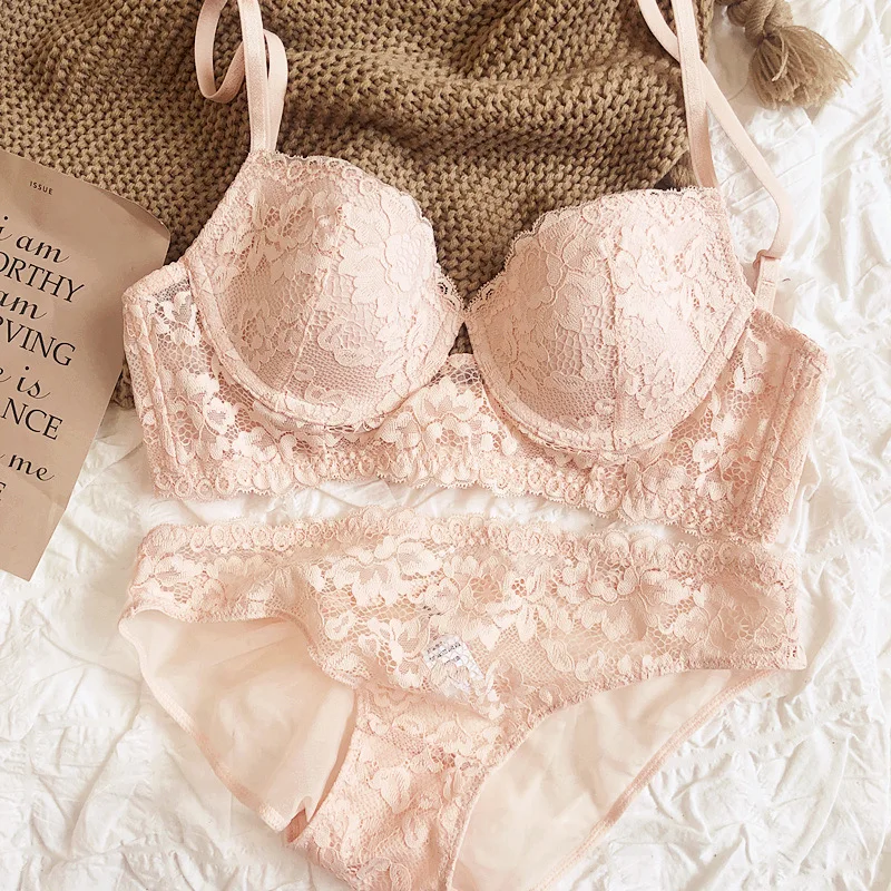 Lace thin cup beauty back bra briefs set big breasts push up underwire women lingerie underwear suit
Lace thin cup beauty back bra briefs set big breasts push up underwire women lingerie underwear suit