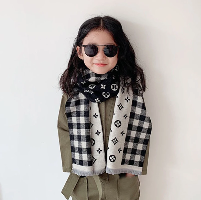 Kids Scarf Baby Artificial cashmere Scarves Children Warmer Winter Girls Double Layer Scarves Leaf Flower Fashion Soft shawl kid
Kids Scarf Baby Artificial cashmere Scarves Children Warmer Winter Girls Double Layer Scarves Leaf Flower Fashion Soft shawl kid