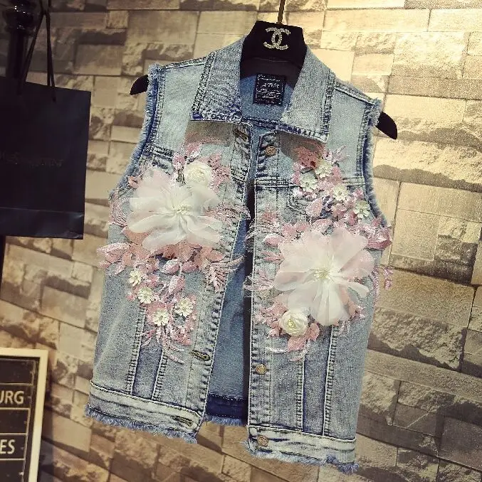 European Station Nice Summer Women's New Nice Embroidery Sleeveless Coat Girl Lady Slim Short Denim Jean Jacket
European Station Nice Summer Women's New Nice Embroidery Sleeveless Coat Girl Lady Slim Short Denim Jean Jacket
