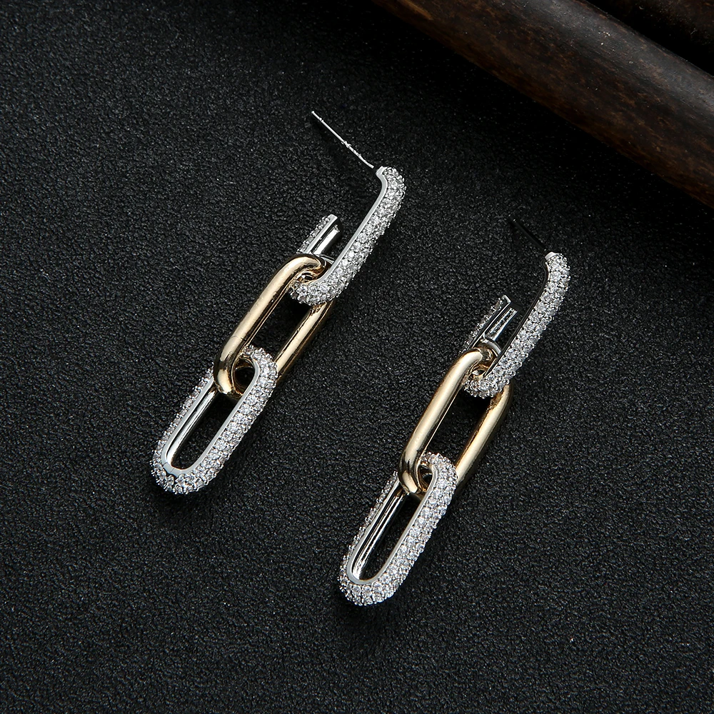 ICEDOUT CUBAN Link Chain Earrings For Women Wedding Party Dubai Bridal Jewelry boucle d'oreille femme Gift Jewelry E9656
ICEDOUT CUBAN Link Chain Earrings For Women Wedding Party Dubai Bridal Jewelry boucle d'oreille femme Gift Jewelry E9656