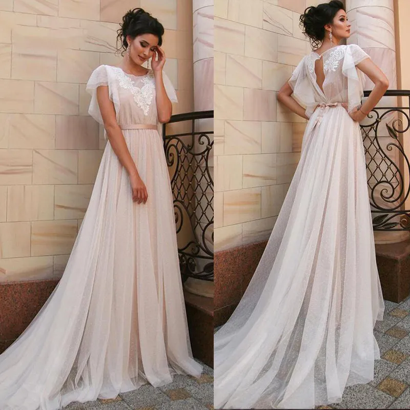 On Zhu Simple Bohemian Wedding Dresses Open Back Lace Appliques Dot Tulle Bridal Gowns with Belt Princess Party Dress Plus Size
On Zhu Simple Bohemian Wedding Dresses Open Back Lace Appliques Dot Tulle Bridal Gowns with Belt Princess Party Dress Plus Size