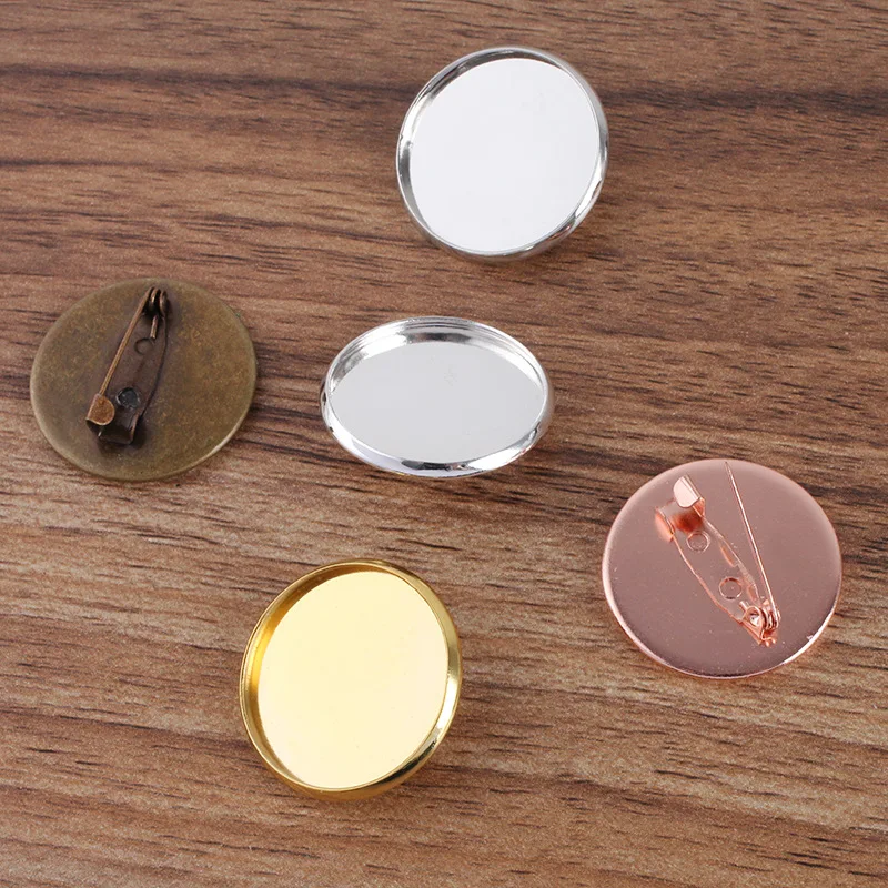 10pcs 25mm Inner Size Antique Bronze Round Punk Toothed Brooch Cabochon Base Setting Charms Pendant
10pcs 25mm Inner Size Antique Bronze Round Punk Toothed Brooch Cabochon Base Setting Charms Pendant