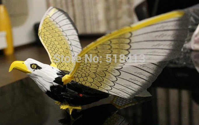 Electric Animal Electric Eagle Simulation Of Messenger Wire Feiying Birds Animal Model Children Toys With Lamp Music Unisex 2021
Electric Animal Electric Eagle Simulation Of Messenger Wire Feiying Birds Animal Model Children Toys With Lamp Music Unisex 2021