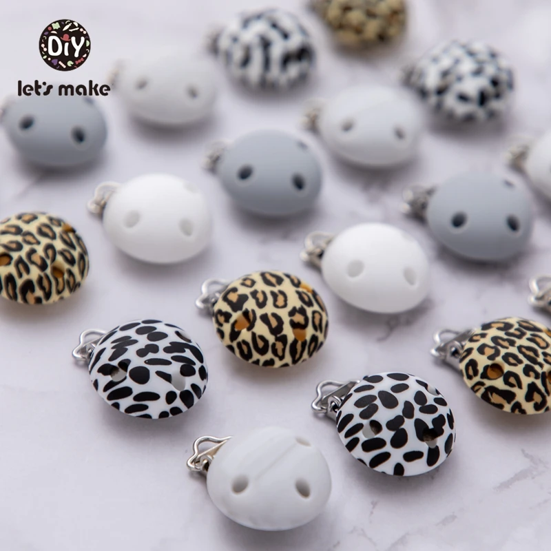 Let's Make 3pcs Baby Pacifier Clip Three Holes Leopard Marble Round Silicone Holder Clip Infant Nipple Clasps Baby Product
Let's Make 3pcs Baby Pacifier Clip Three Holes Leopard Marble Round Silicone Holder Clip Infant Nipple Clasps Baby Product