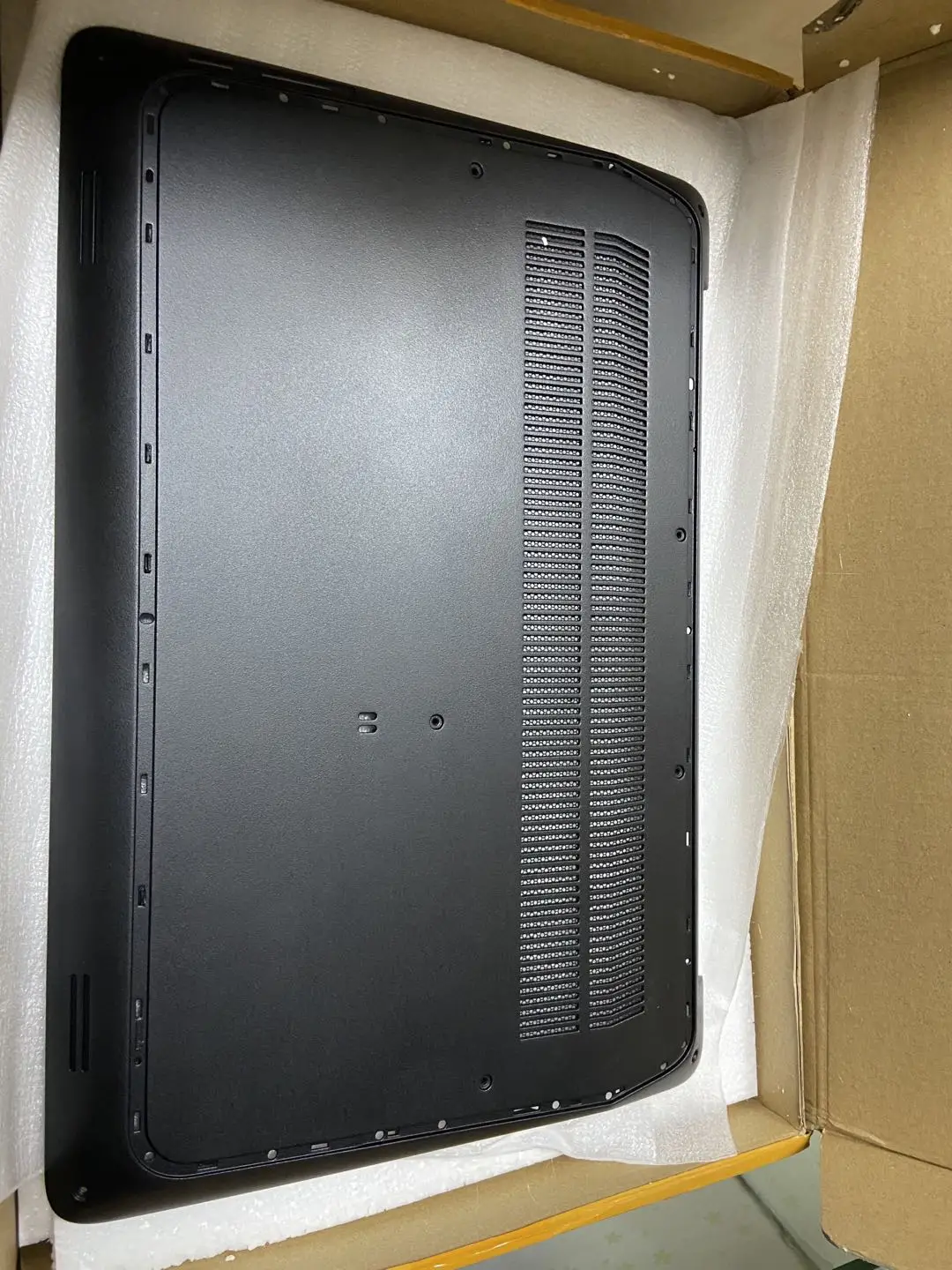 Laptopl Base Bottom case Bottom Cover Assembly For hp Zbook 15 G3 Zbook 15 G4 APW50 848227-001 AM1C3000700
Laptopl Base Bottom case Bottom Cover Assembly For hp Zbook 15 G3 Zbook 15 G4 APW50 848227-001 AM1C3000700