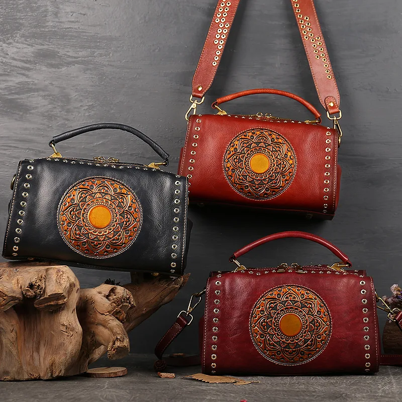 Luxury Cowhide Leather Rivet Pillow Baotou Layer Large Capacity Brand Fashion Cowhide New Leisure Classic Handbag
Luxury Cowhide Leather Rivet Pillow Baotou Layer Large Capacity Brand Fashion Cowhide New Leisure Classic Handbag