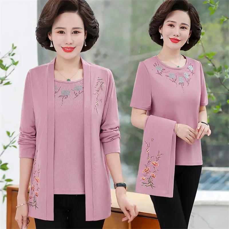 2PCS/Set Middle-aged Elderly Womens Coats Jacket Fashion Tops T-shirt & Embroidered Coat 2 Piece Set Spring Women Knit Cardigan
2PCS/Set Middle-aged Elderly Womens Coats Jacket Fashion Tops T-shirt & Embroidered Coat 2 Piece Set Spring Women Knit Cardigan