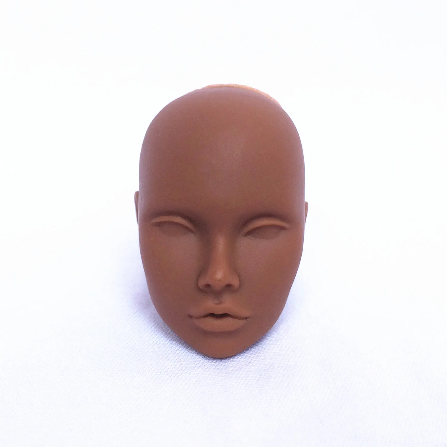 Fashion Royalty Poppy Parker Blank Face Black Skin Integrity 1/6 Scale Blank Face Without Hair Doll Head
Fashion Royalty Poppy Parker Blank Face Black Skin Integrity 1/6 Scale Blank Face Without Hair Doll Head