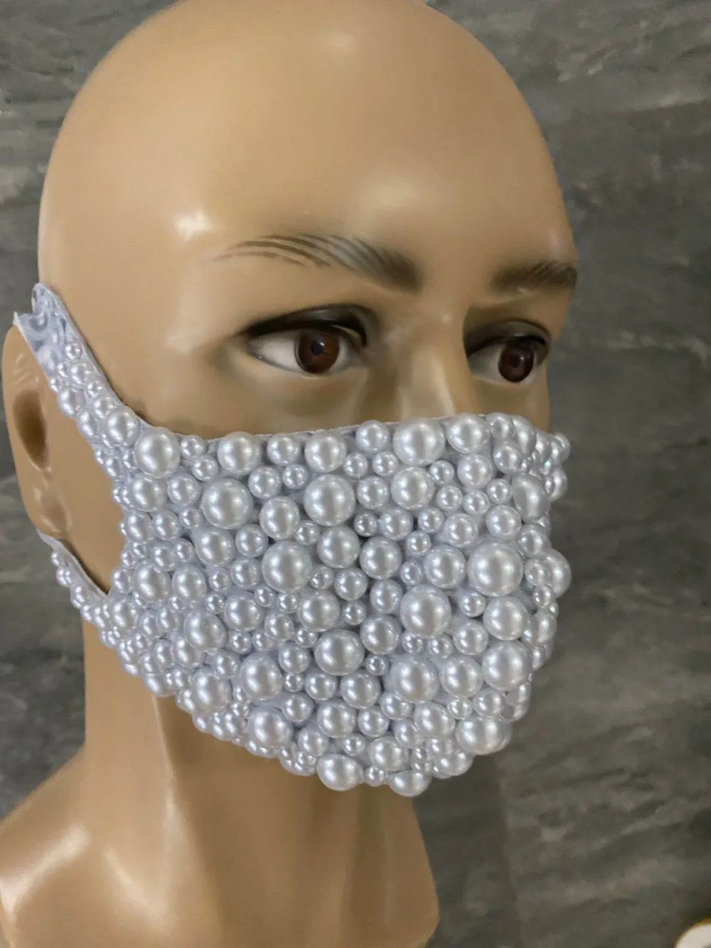 White Pearls Rhinestones Mask Costume Masked Male Female Singer Dancer Stage Accessories Nightclub Crystal Stones Masks Ornament
White Pearls Rhinestones Mask Costume Masked Male Female Singer Dancer Stage Accessories Nightclub Crystal Stones Masks Ornament