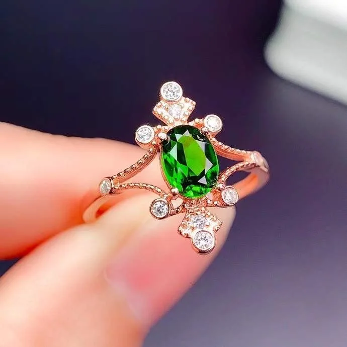 Natural diopside ring, 925 silver, crystal clear, dark green, luxurious style,
Natural diopside ring, 925 silver, crystal clear, dark green, luxurious style,