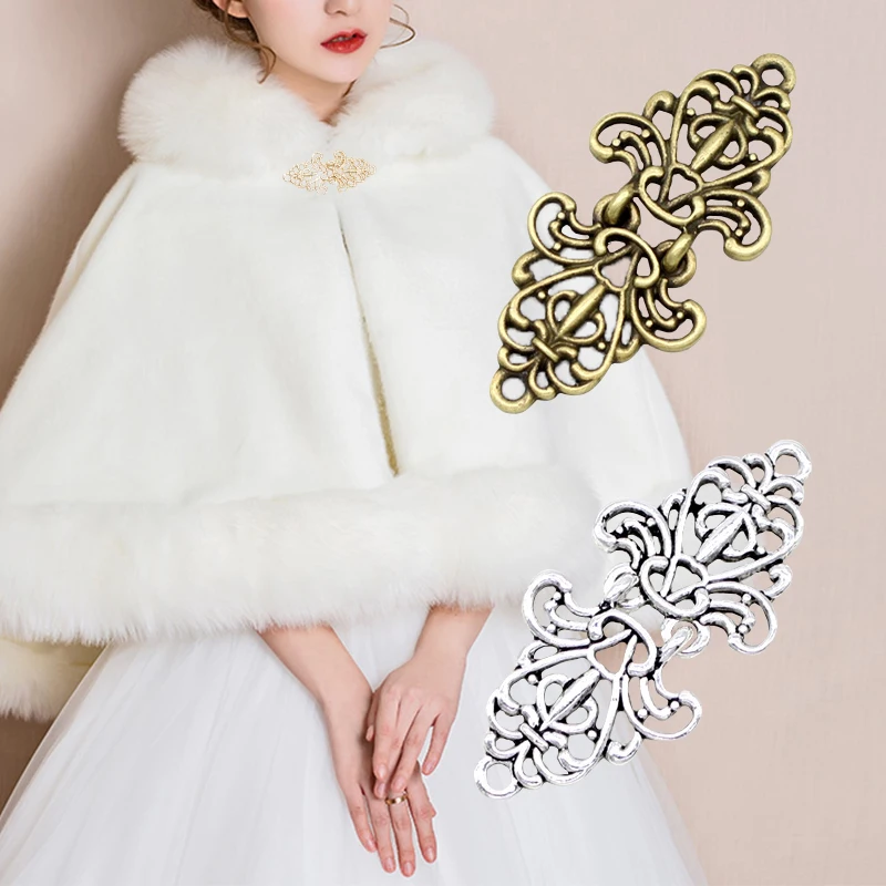 Vintage Hollow Zinc Alloy Scarf Sweater Cardigan Clips Decoration Hook Clasp Fur Coats Clothing Buckle Party Jewelry Accessories
Vintage Hollow Zinc Alloy Scarf Sweater Cardigan Clips Decoration Hook Clasp Fur Coats Clothing Buckle Party Jewelry Accessories