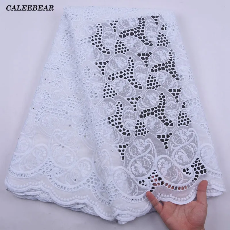 White 100% Cotton Lace Fabric African Lace Fabric 2021 High Quality Lace Embroidered Nigerian Cotton Voile Lace Materials S2183
White 100% Cotton Lace Fabric African Lace Fabric 2021 High Quality Lace Embroidered Nigerian Cotton Voile Lace Materials S2183