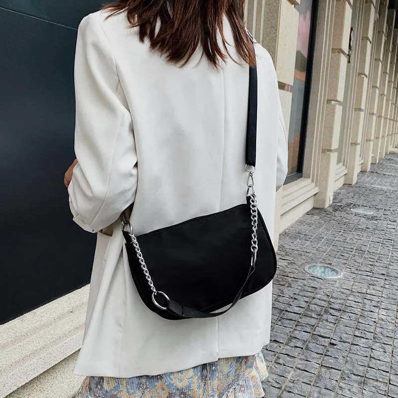 Ladies Handbag Fashion Shoulder Bag High Quality Handbag Designer Oxford Crossbody Bag for Women Chain Strap Female Underarm Bag
Ladies Handbag Fashion Shoulder Bag High Quality Handbag Designer Oxford Crossbody Bag for Women Chain Strap Female Underarm Bag