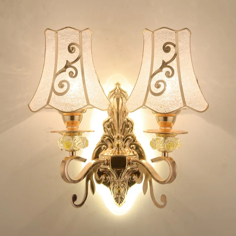 European double heads LED Wall lamp Bedside lamp bedroom light American Vintage Wall light Epoxy lampshade Hardware light body
European double heads LED Wall lamp Bedside lamp bedroom light American Vintage Wall light Epoxy lampshade Hardware light body