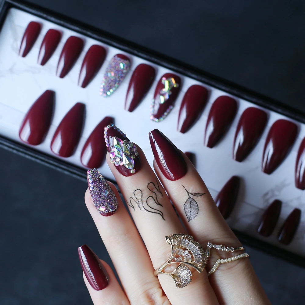 Medium Coffin Gel Burgundy Fake nails Coffin Vampire color Short Ballet Advanced crystal design finish product Custom logo box
Medium Coffin Gel Burgundy Fake nails Coffin Vampire color Short Ballet Advanced crystal design finish product Custom logo box