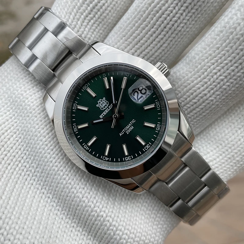 STEELDIVE Mens Luxury Watches Male Automatic Mechanical Wristwatch 200m Waterproof BGW-9 Luminous Sapphire NH35 Magnifier Date
STEELDIVE Mens Luxury Watches Male Automatic Mechanical Wristwatch 200m Waterproof BGW-9 Luminous Sapphire NH35 Magnifier Date