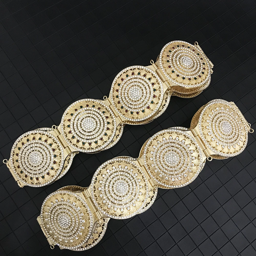 Luxury Court Style Metal Belt Jewelry Round Full Crystal Waist Chain Big size finely Carving Design Bridal Crystal Body Chain
Luxury Court Style Metal Belt Jewelry Round Full Crystal Waist Chain Big size finely Carving Design Bridal Crystal Body Chain