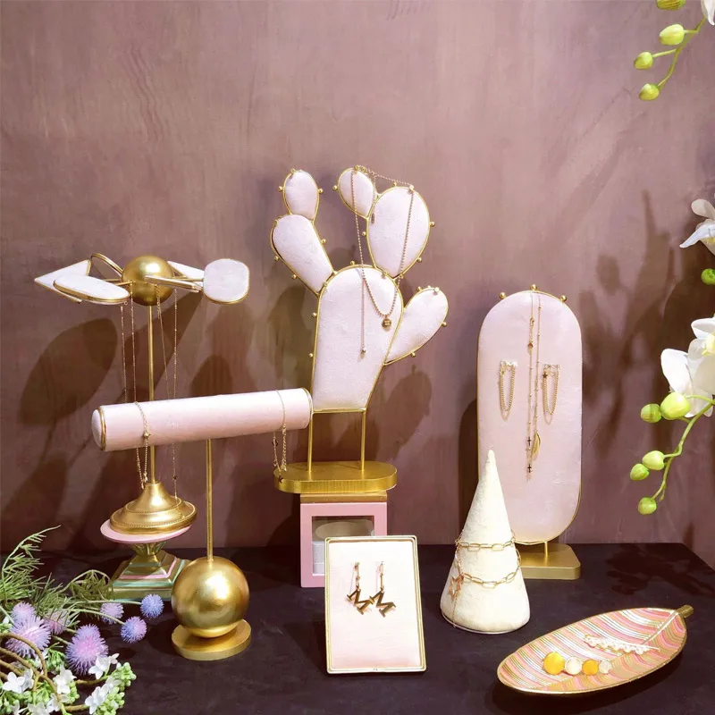 Jewelry stand earrings display stand necklace stand display board jewelry storage rack creative jewelry display props decoration
Jewelry stand earrings display stand necklace stand display board jewelry storage rack creative jewelry display props decoration