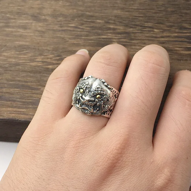 New 100% S925 sterling silver jewelry Chinese style retro Thai silver enamel ring personality men's women silver ring trend
New 100% S925 sterling silver jewelry Chinese style retro Thai silver enamel ring personality men's women silver ring trend