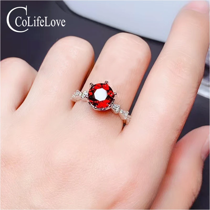 Ювелирные изделия colife 925 Серебряное обручальное кольцо для молодой девушки 6 мм натуральный винный красный гранат кольцо модное серебряное кольцо с драгоценным камнем
Ювелирные изделия colife 925 Серебряное обручальное кольцо для молодой девушки 6 мм натуральный винный красный гранат кольцо модное серебряное кольцо с драгоценным камнем