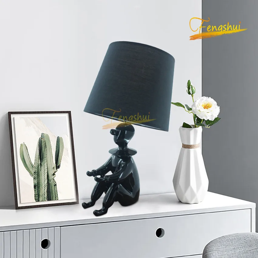 Art Deco LED Table Lamp Modern Creative Black / White Clown Decoration Table Lights Hotel Study Bedroom Living Room Table Lamps
Art Deco LED Table Lamp Modern Creative Black / White Clown Decoration Table Lights Hotel Study Bedroom Living Room Table Lamps