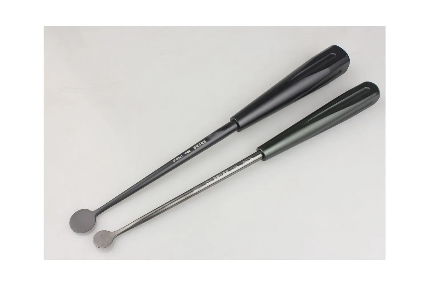 Orthopaedic instruments medical spine, lumbar spine, cervical spine, round head periosteal separator, stripper, black aluminum h
Orthopaedic instruments medical spine, lumbar spine, cervical spine, round head periosteal separator, stripper, black aluminum h