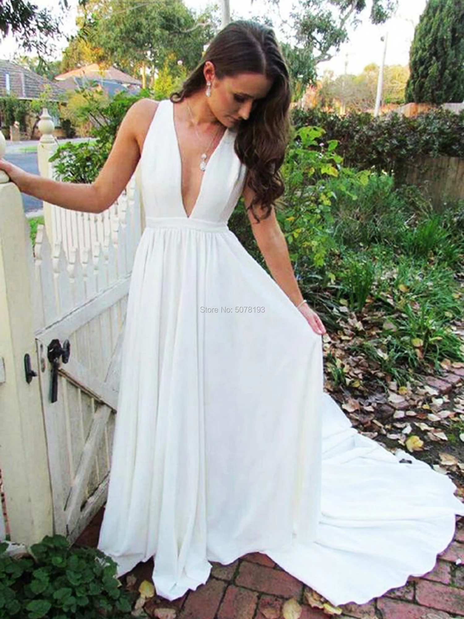 1115 White Sleeveless V-Neck Natural A-Line Floor-Length Chiffon Long Wedding Dresses/Formal Women Wearing/Gowns Free Shipping
1115 White Sleeveless V-Neck Natural A-Line Floor-Length Chiffon Long Wedding Dresses/Formal Women Wearing/Gowns Free Shipping