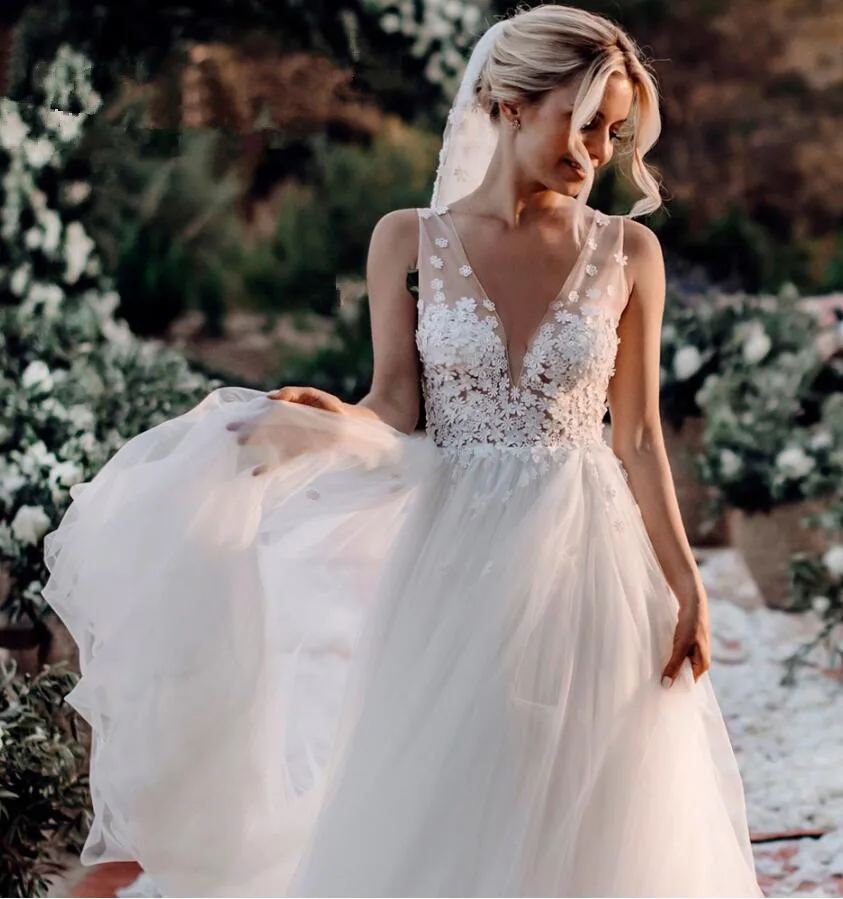 drop shipping 2025 new custom made Unique Bride 3D flowers Bohemian Chic Tulle Wedding Dress V Neck Outdoor Boho Bridal Gowns
drop shipping 2025 new custom made Unique Bride 3D flowers Bohemian Chic Tulle Wedding Dress V Neck Outdoor Boho Bridal Gowns