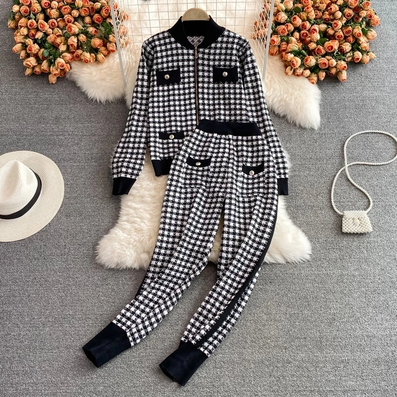 Fashion Casual Lattice Knit Suit Autumn And Winter Women's Loose Long-sleeved Zipper Sweater + Pencil Pants 2-Piece s 
Fashion Casual Lattice Knit Suit Autumn And Winter Women's Loose Long-sleeved Zipper Sweater + Pencil Pants 2-Piece s
