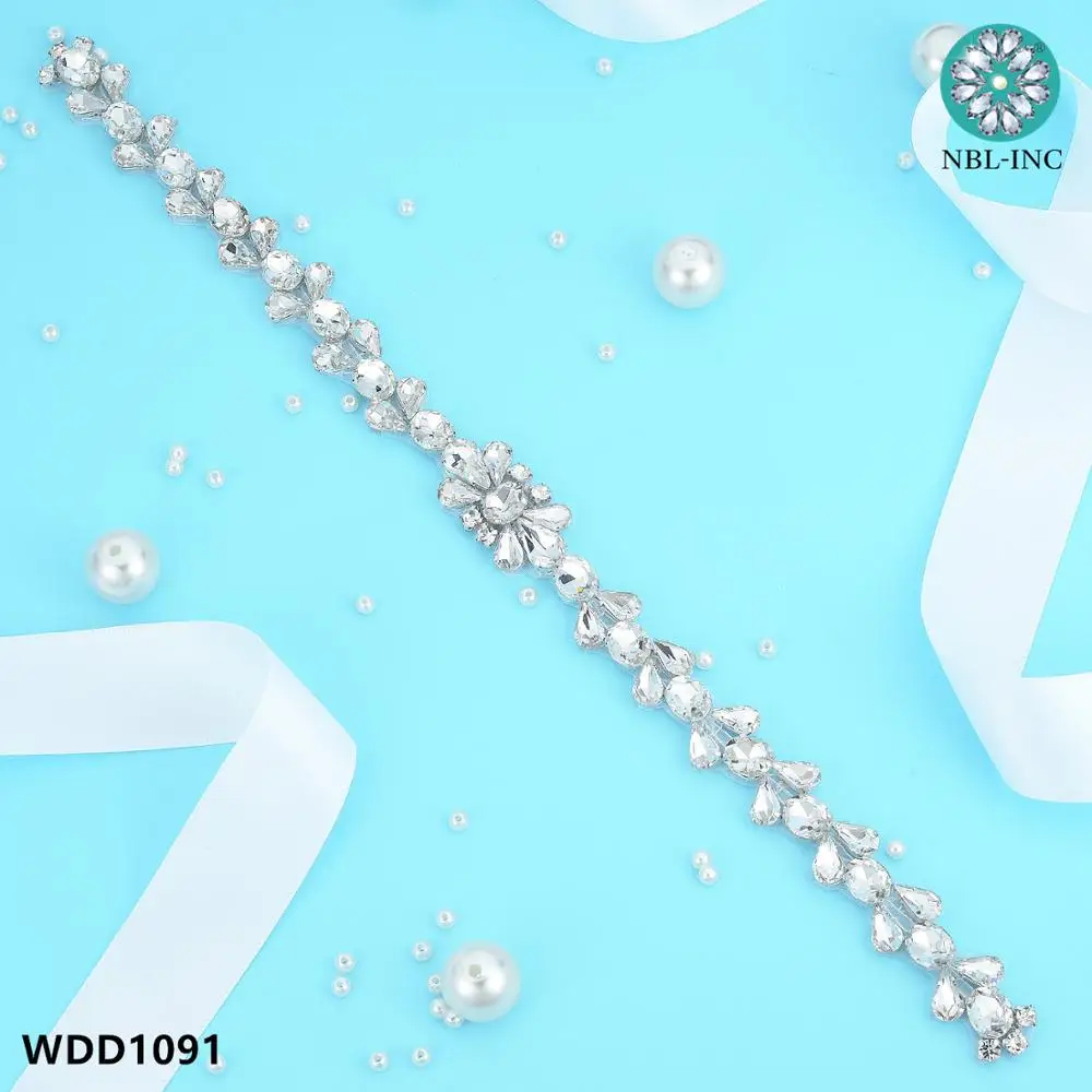 (30PCS) Wholesale silver rhinestone crystal applique iron on sew on accessories for wedding dress WDD
(30PCS) Wholesale silver rhinestone crystal applique iron on sew on accessories for wedding dress WDD