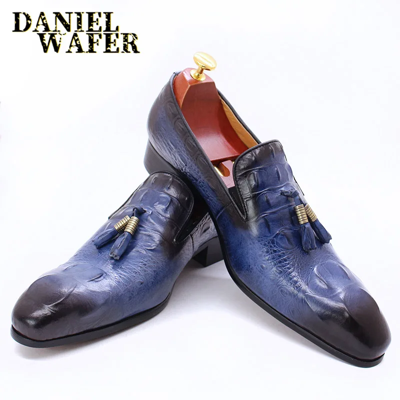 Fashion Men Loafers Shoes Crocodile Prints Tassels Loafers Natural Color Blue Red Shoes Casual Dress Summer Men's Leather Shoes
Fashion Men Loafers Shoes Crocodile Prints Tassels Loafers Natural Color Blue Red Shoes Casual Dress Summer Men's Leather Shoes