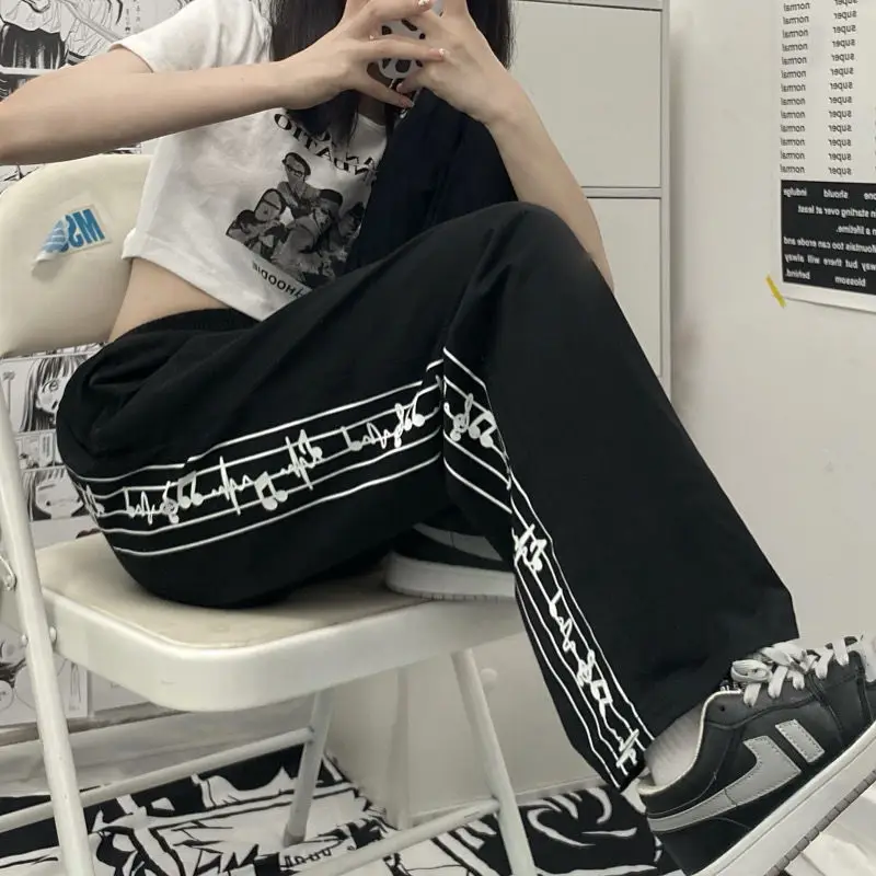 Vintage sports pants women loose high-waist straight-leg gothic harajuku casual pants y2k pants emo pants women korean fashion
Vintage sports pants women loose high-waist straight-leg gothic harajuku casual pants y2k pants emo pants women korean fashion