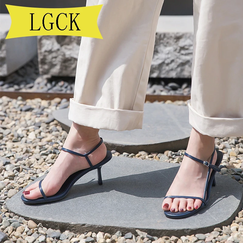 Big Size 34-46 Women Pumps Genuine Leather Concise Sandals Stiletto High Heels Buckle Strap Novelty Sandals Summer Shoes Woman
Big Size 34-46 Women Pumps Genuine Leather Concise Sandals Stiletto High Heels Buckle Strap Novelty Sandals Summer Shoes Woman