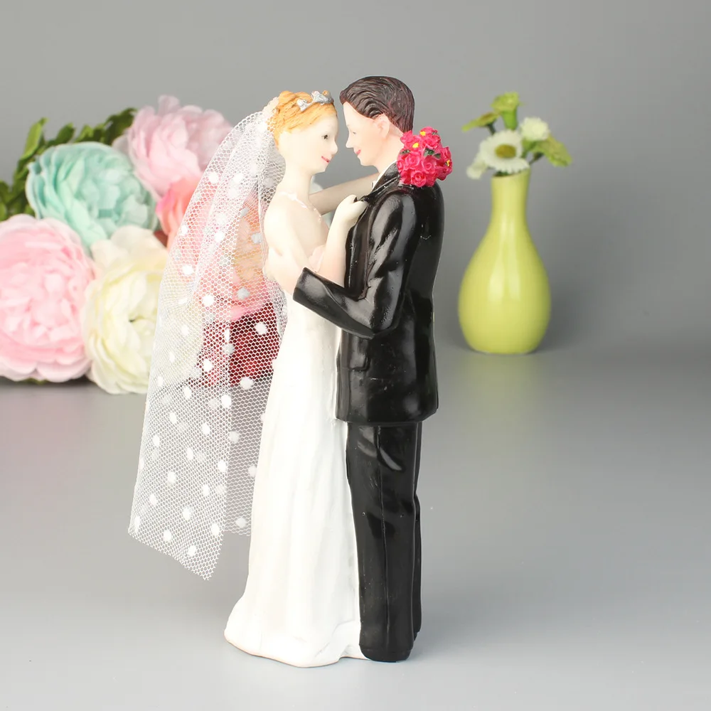 Cake Doll Resin Decoration Valentine's Day Gift Cake Top Decoration wedding gift toy bride and groom are affectionate
Cake Doll Resin Decoration Valentine's Day Gift Cake Top Decoration wedding gift toy bride and groom are affectionate
