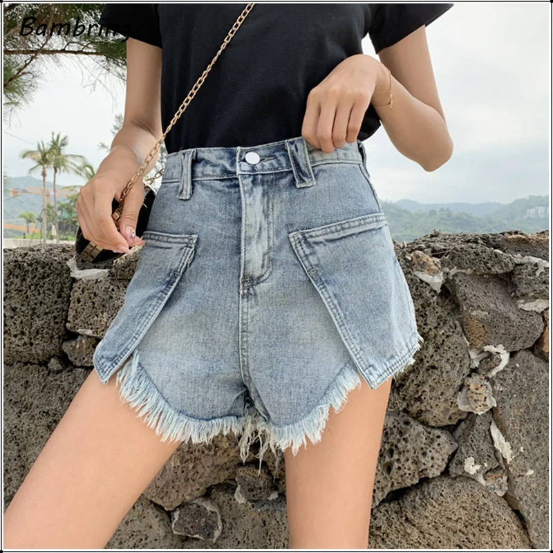 Vintage Washed Jeans Women High Waist Denim Shorts Tassel Streetwear Summer Lady Casual Beach A-line Hot Shorts Chic Pockets New
Vintage Washed Jeans Women High Waist Denim Shorts Tassel Streetwear Summer Lady Casual Beach A-line Hot Shorts Chic Pockets New