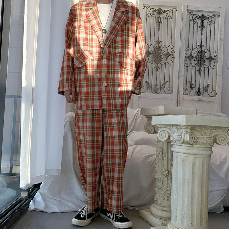 Chic retro green checked suit suit male leisure trend British wind blast street suit two pieces of tide
Chic retro green checked suit suit male leisure trend British wind blast street suit two pieces of tide