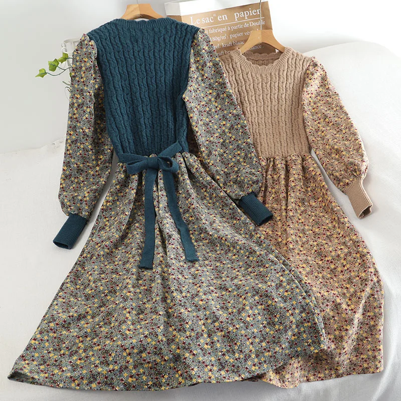 Corduroy Floral Women Dresses 2021 Vintage Belt Twisted Knitted Patchwork Sweet Korean Long Dress A-line Flowers Printed
Corduroy Floral Women Dresses 2021 Vintage Belt Twisted Knitted Patchwork Sweet Korean Long Dress A-line Flowers Printed