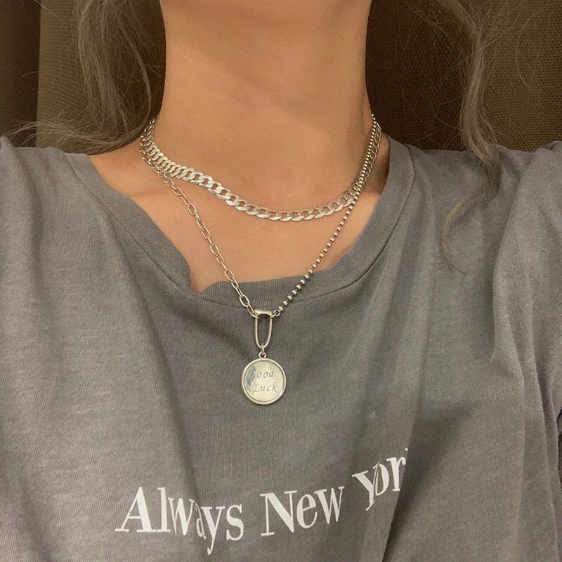 S925 Sterling Silver Necklace for Women Korean Goodluck Round Chain Fashion Retro Clavicle Chain Jewelry Wholesale
S925 Sterling Silver Necklace for Women Korean Goodluck Round Chain Fashion Retro Clavicle Chain Jewelry Wholesale