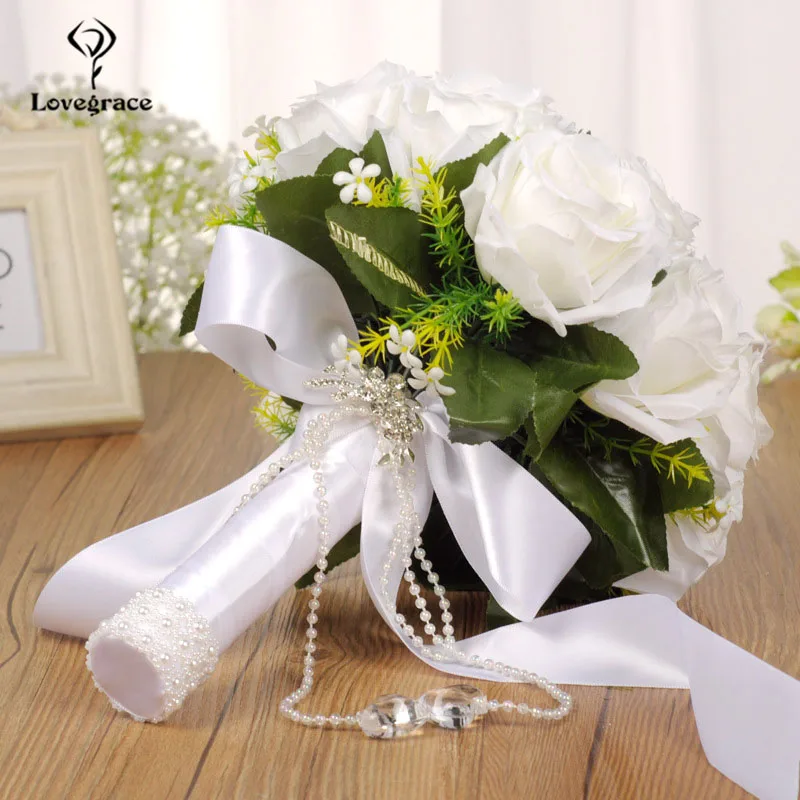 White Bridal Bouquet Artificial Roses Wedding Bouquet for Bridesmaids Pearl Wedding Flowers Bridal Bouquet Marriage Accessories
White Bridal Bouquet Artificial Roses Wedding Bouquet for Bridesmaids Pearl Wedding Flowers Bridal Bouquet Marriage Accessories