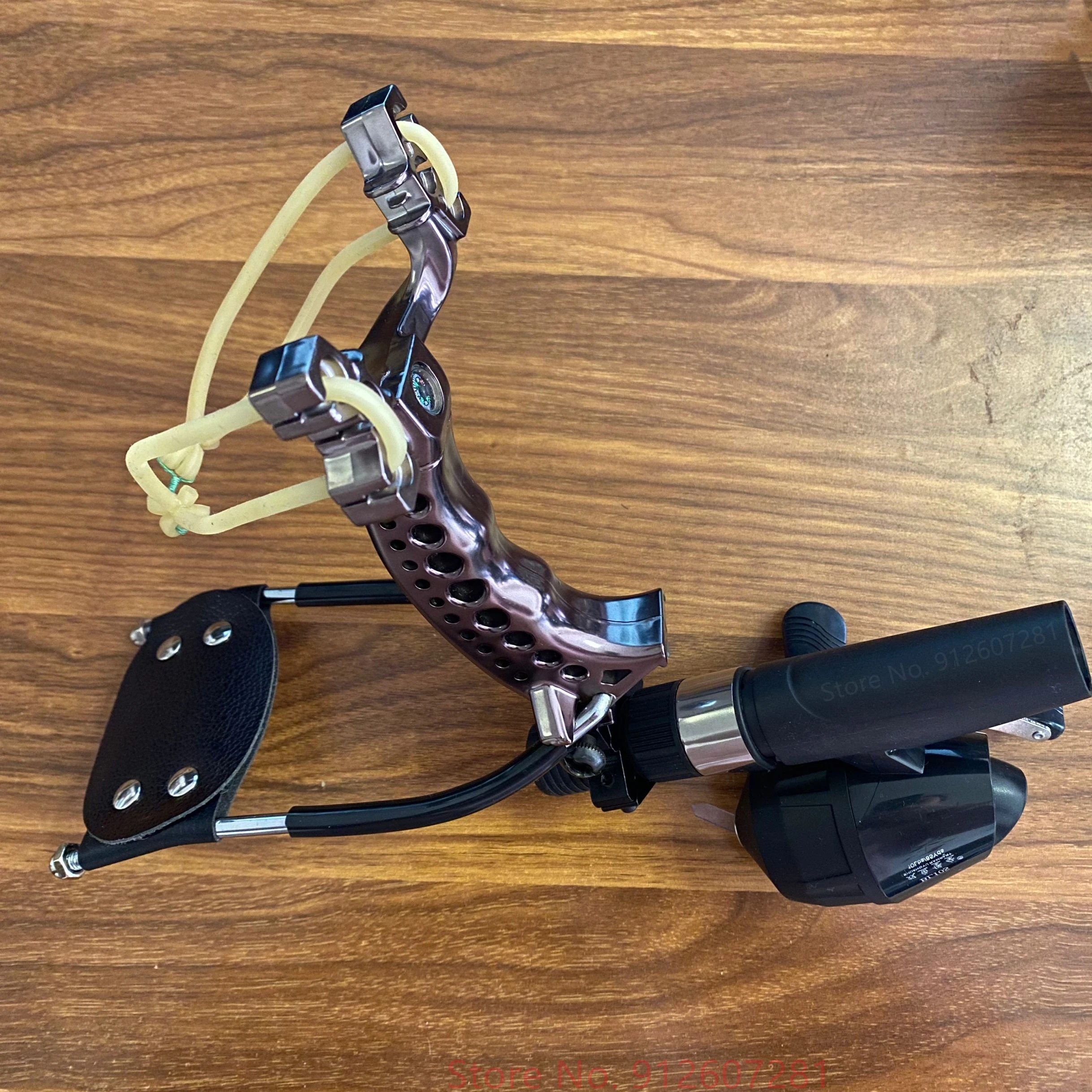 Outdoor Hunting Slingshot High precision Shoot fish Catapult High-power rubber band/Reel Archery Bow Stainless steel Darts Arrow
Outdoor Hunting Slingshot High precision Shoot fish Catapult High-power rubber band/Reel Archery Bow Stainless steel Darts Arrow
