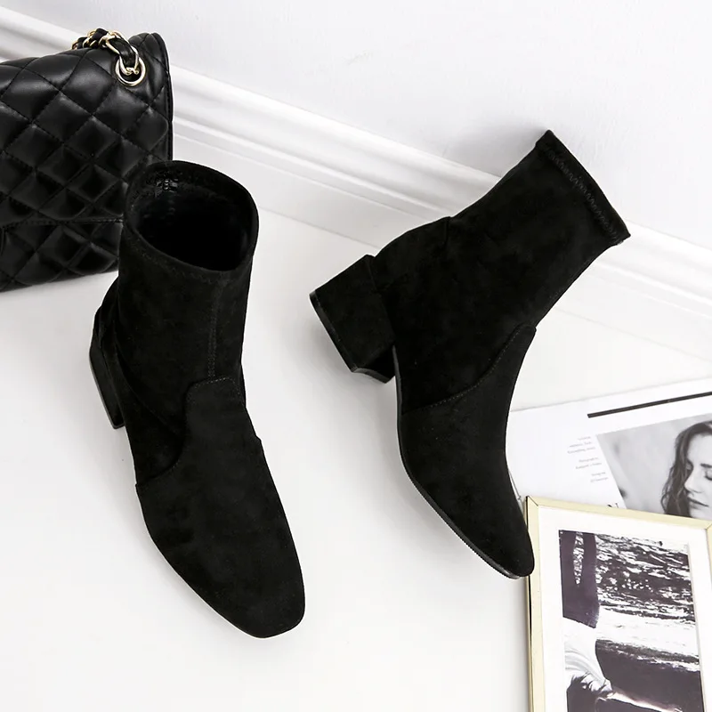 Chunky Heel Ladies Flock Boot Black Suede Boots Slip On Combat Boots Woman Winter Shoes
Chunky Heel Ladies Flock Boot Black Suede Boots Slip On Combat Boots Woman Winter Shoes