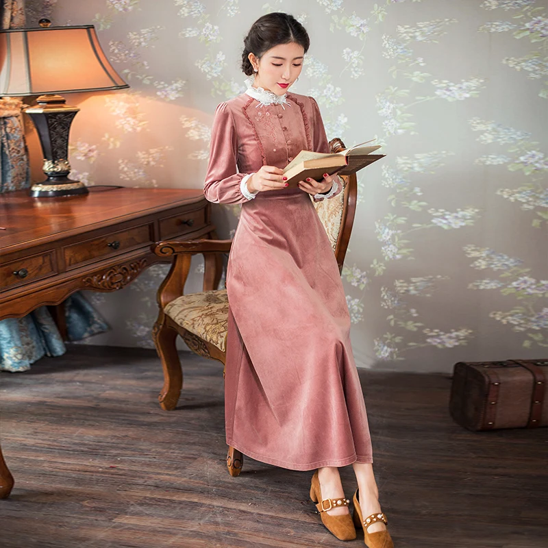 Autumn 2020 Spring Women Pink Velvet Maxi Dress Vintage Retro Elegant Lace Long Sleeve Embroidery Ladies vestido longo New
Autumn 2020 Spring Women Pink Velvet Maxi Dress Vintage Retro Elegant Lace Long Sleeve Embroidery Ladies vestido longo New