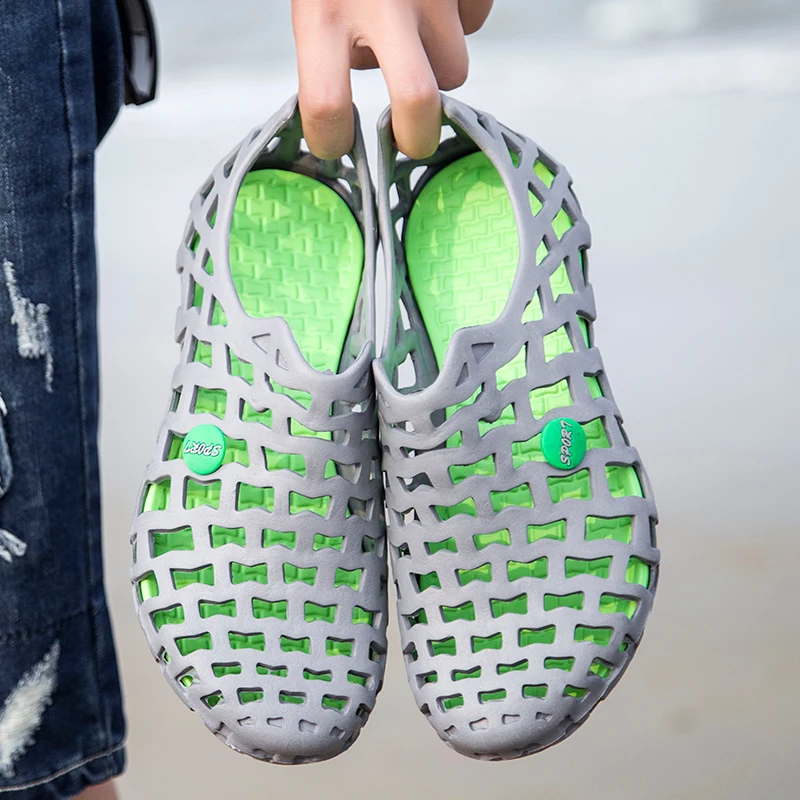 2021 New Couple Flat Sandals Colorful Garden Shoes Unisex Sneakers Non-Slip Jelly Sandals Hollow Breathable Memory Foam Shoes
2021 New Couple Flat Sandals Colorful Garden Shoes Unisex Sneakers Non-Slip Jelly Sandals Hollow Breathable Memory Foam Shoes